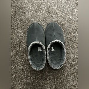 grey tasman UGGS
